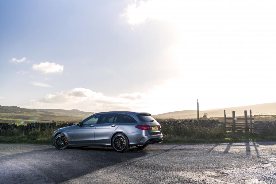 Mercedes-AMG C63 S Estate (S205) 2018 года  (UK) (фото 2 из 36)